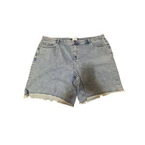 Lane Bryant Mid-Rise Boyfriend Denim Shorts Size 30/32 NWOT Signature Fit Flex M